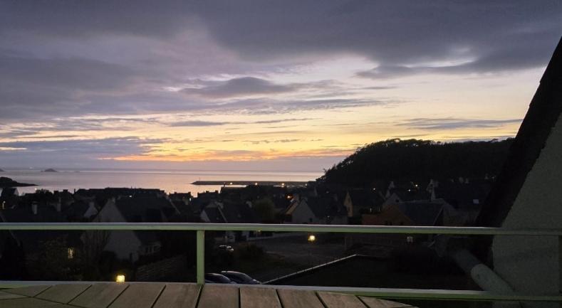 Appartement Bretagne Vue Mer Exceptionnelle Sur Les Hauts D'Erquy Au Calme ! Et Au Pied Du Gr34 Buitenkant foto